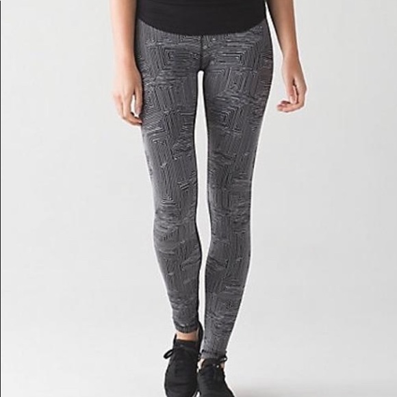 Black and White Wunder Under Pant Hi Rise Maze - Picture 2 of 4